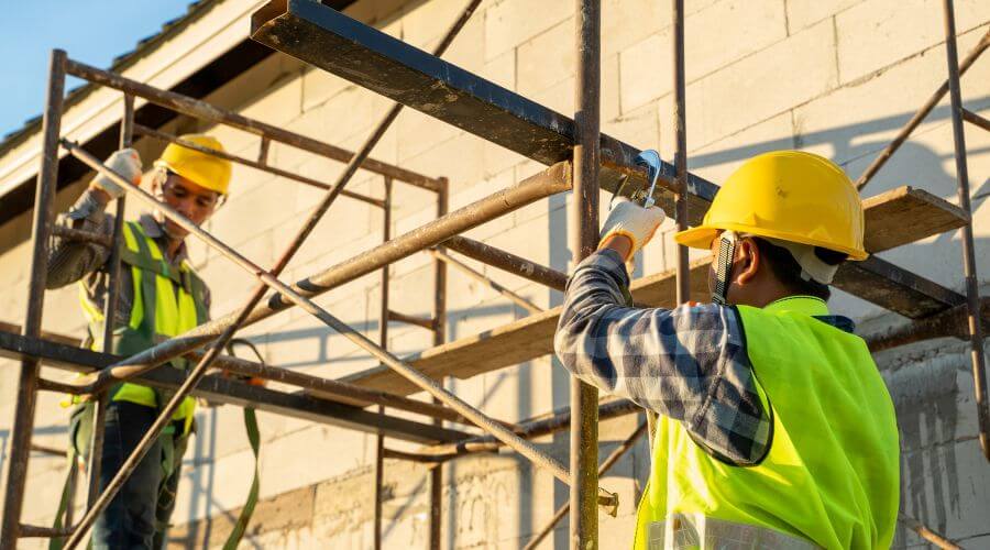 Professional fairlawn roofing services in Strafford, MO